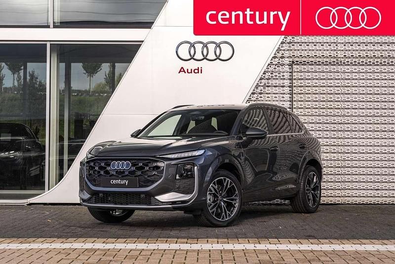 Grijs Gebruikt 2025 Audi Q3 Comfort SUV | € 59.900 - Afbeelding 1/4