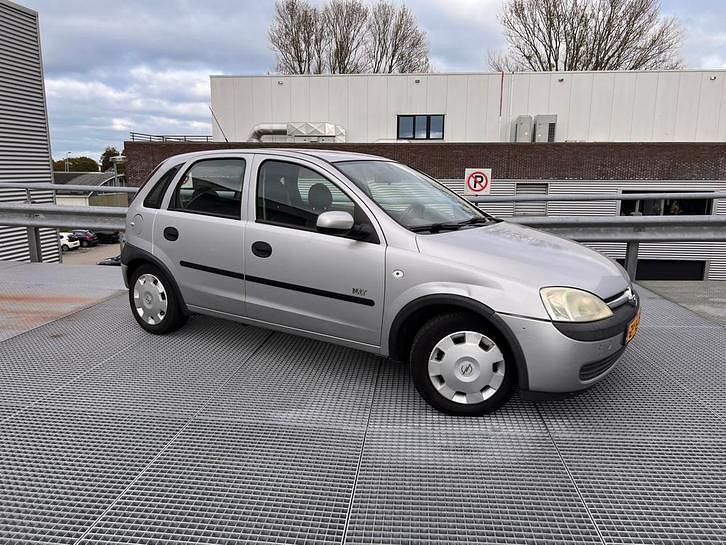 Gebruikt 2003 Opel Corsa | € 950 (Eerlijke prijs) - Afbeelding 1/1