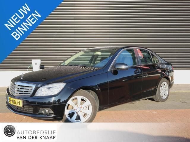 Zwart Gebruikt 2010 Mercedes C200 Sedan | € 10.750 (Duur) - Afbeelding 1/4