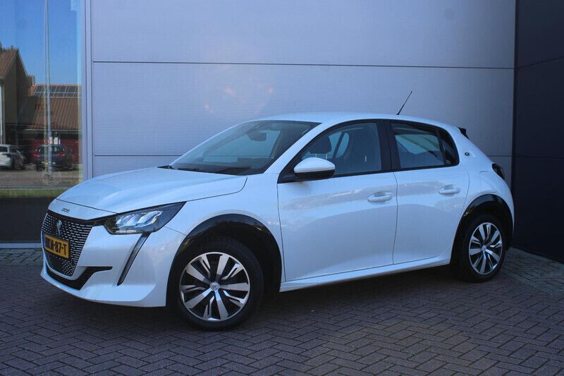 Wit Gebruikt 2021 Peugeot e-208 Active Hatchback | € 14.800 (Eerlijke prijs) - Afbeelding 1/4