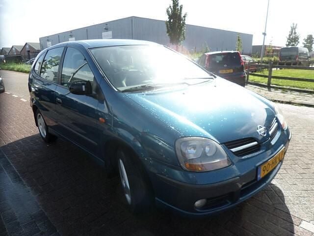 Occasion Nissan Almera Tino 114 PK (83 kW) 2001 Blauw MPV