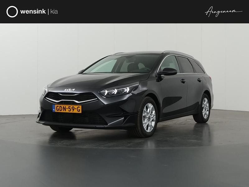 Zwart Occasion 2024 Kia Ceed Sportswagon Stationwagen | € 28.935 (Super prijs) - Afbeelding 1/4