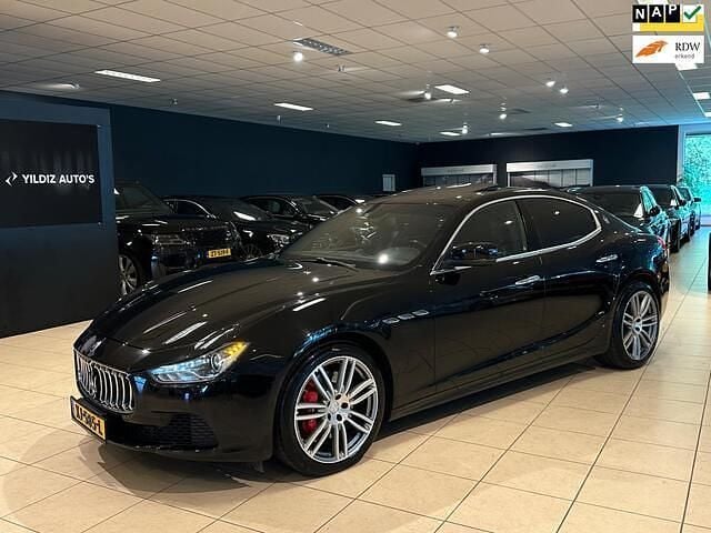 Occasion Maserati Ghibli 275 PK (202 kW) 2015 Zwart, metallic lak Coupé
