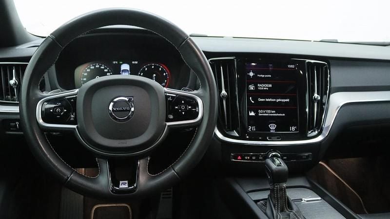 Occasion Volvo V60 R-Design 211 PK (155 kW) 2020 Wit Stationwagen