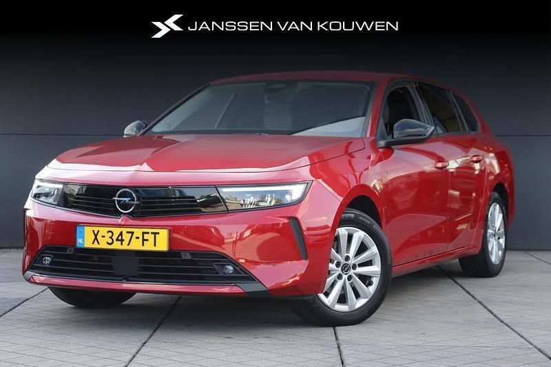 Rood Gebruikt 2023 Opel Astra Stationwagen | € 25.795 (Duur) - Afbeelding 1/4