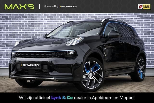 Zwart Gebruikt 2023 Lynk & Co 01 SUV | € 27.899 (Eerlijke prijs) - Afbeelding 1/4