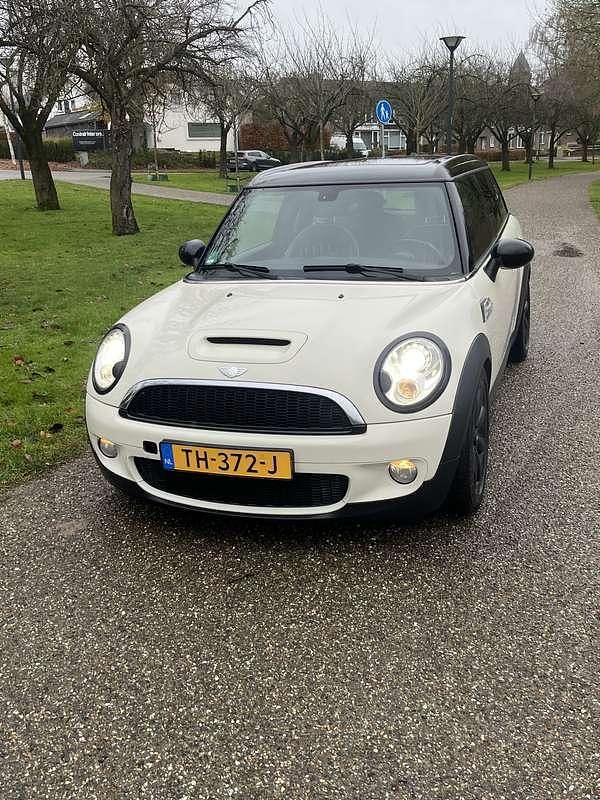 Gebruikt 2007 Mini Cooper S Clubman Stationwagen | € 4.650 (Goede deal) - Afbeelding 1/4