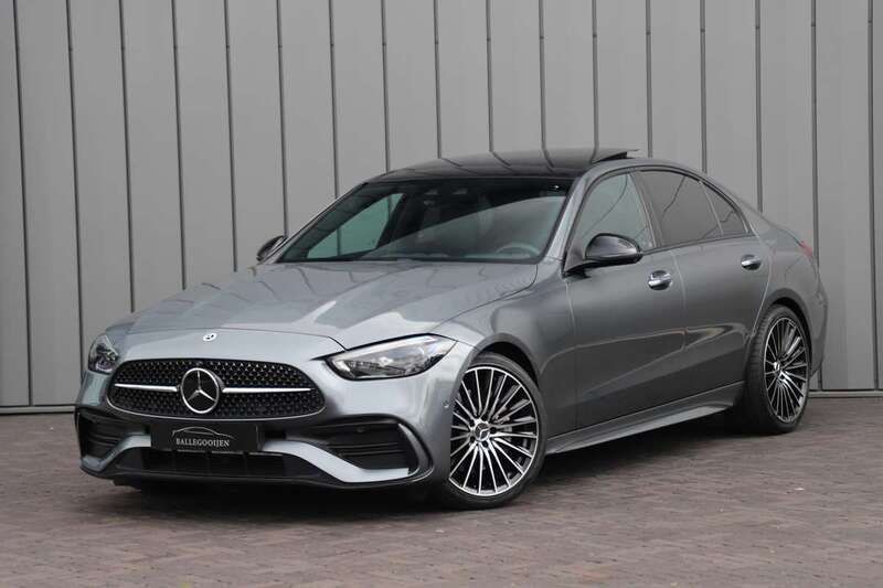 Grijs Gebruikt 2021 Mercedes C200 AMG Sedan | € 46.500 (Iets duurder) - Afbeelding 1/4