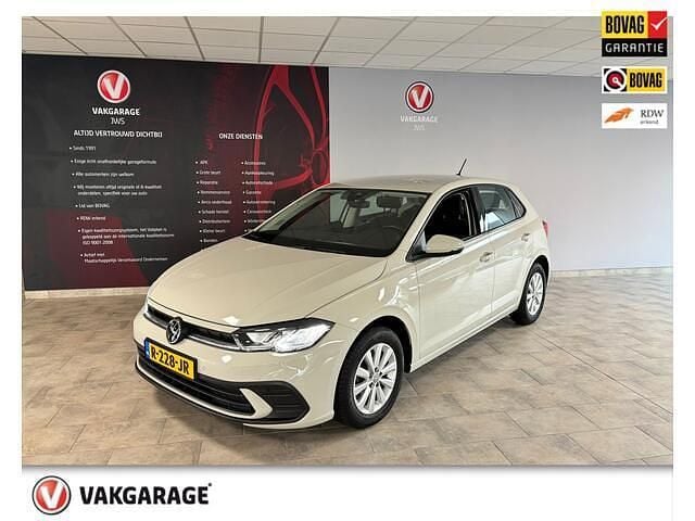 Grijs Gebruikt 2022 VW Polo Life Hatchback | € 16.950 (Goede deal) - Afbeelding 1/4