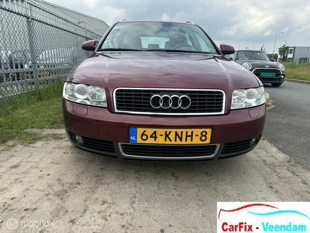 Rood Gebruikt 2002 Audi A4 Exclusive Stationwagen | € 1.995 - Afbeelding 1/4
