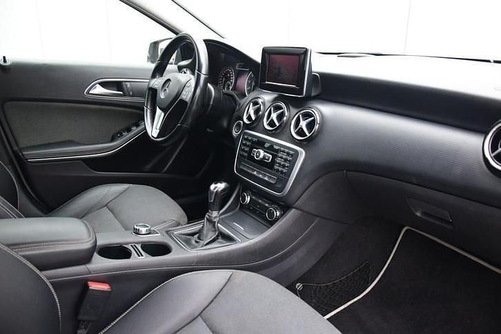 Occasion Mercedes A180 Edition 123 PK (90 kW) 2013 Grijs Hatchback