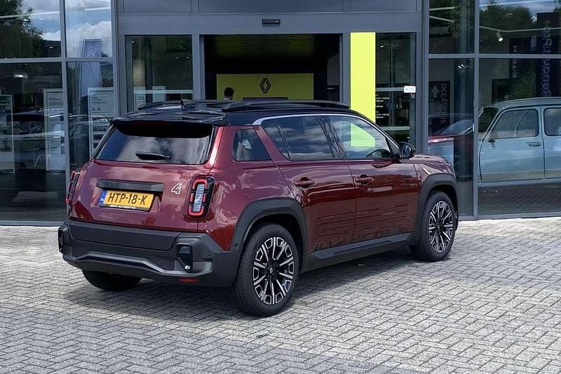 Nieuw Renault 4 E-Tech Iconic 110 kW (150 PK) 2025 Rood SUV