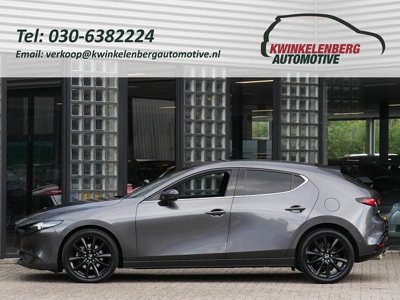 Grijs Gebruikt 2020 Mazda 3 Luxury Hatchback | € 21.850 (Eerlijke prijs) - Afbeelding 1/4