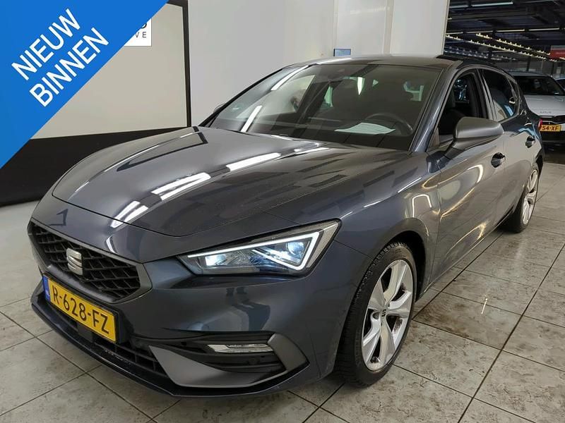 Grijs Occasion 2022 Seat Leon Business Stationwagen | € 18.895 (Eerlijke prijs) - Afbeelding 1/4