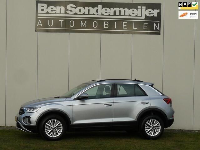 Grijs Gebruikt 2023 VW T-Roc Life SUV | € 24.900 (Goede deal) - Afbeelding 1/4