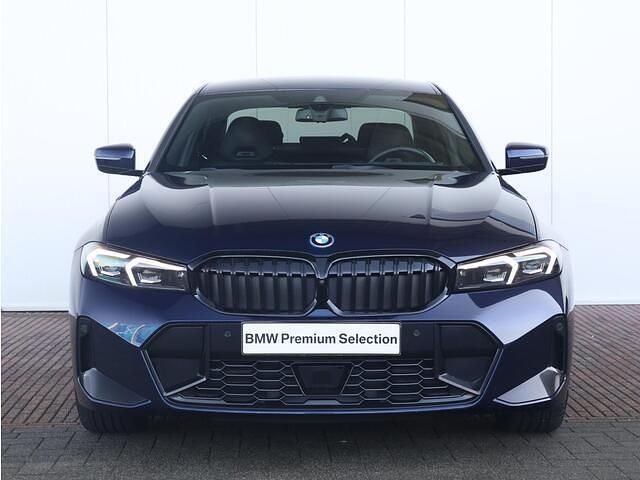 Occasion BMW 330 Comfort Edition 291 PK (214 kW) 2025 Blauw Sedan