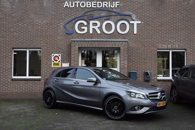 Grijs Gebruikt 2014 Mercedes A180 Ambition Hatchback | € 12.650 (Eerlijke prijs) - Afbeelding 1/4