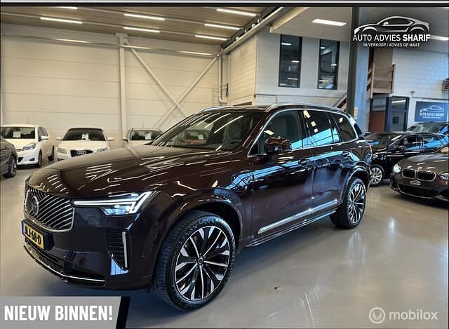 Nieuw Volvo XC90 Plus 310 PK (228 kW) 2025 Rood SUV