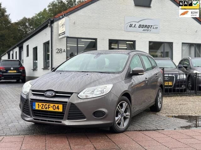 Bruin Gebruikt 2014 Ford Focus Stationwagen | € 4.899 (Iets duurder) - Afbeelding 1/4