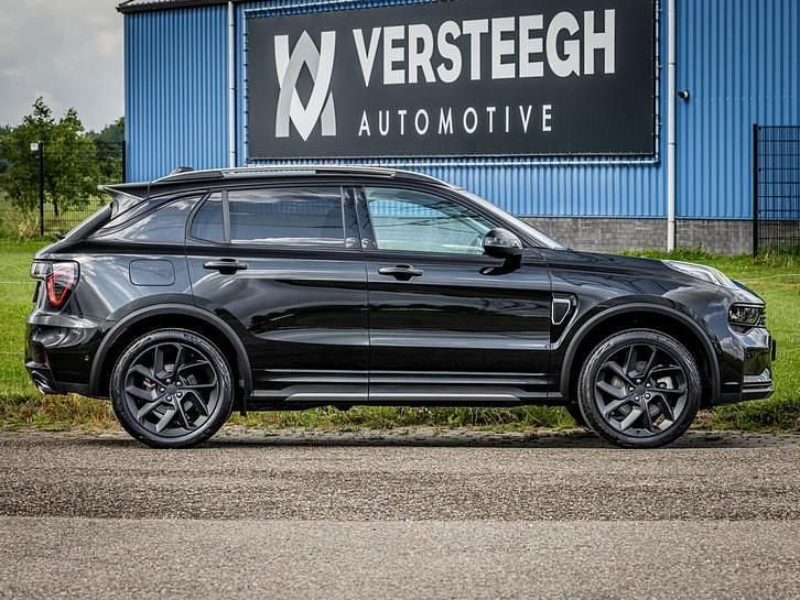 Zwart (metallic) Occasion 2022 Lynk & Co 01 SUV | € 25.900 (Eerlijke prijs) - Afbeelding 1/2