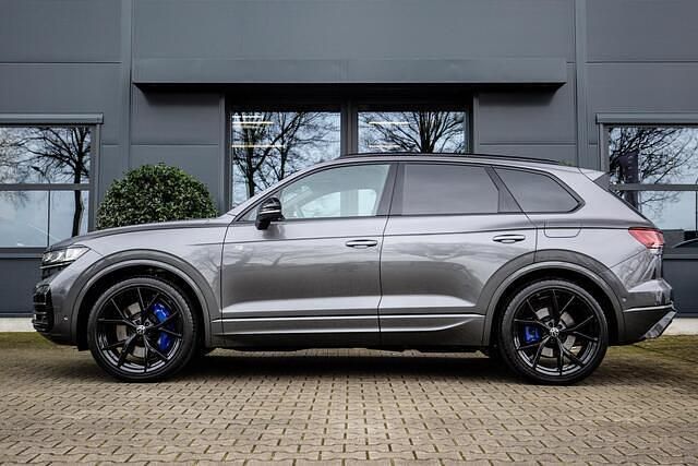 Nieuw VW Touareg R 462 PK (339 kW) 2025 Grijs (metallic) SUV