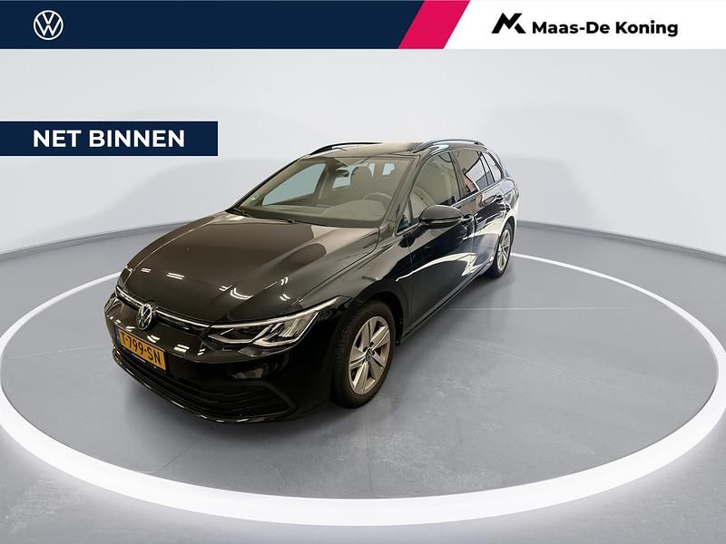 Zwart Gebruikt 2023 VW Golf VIII Life Stationwagen | € 26.940 (Eerlijke prijs) - Afbeelding 1/4