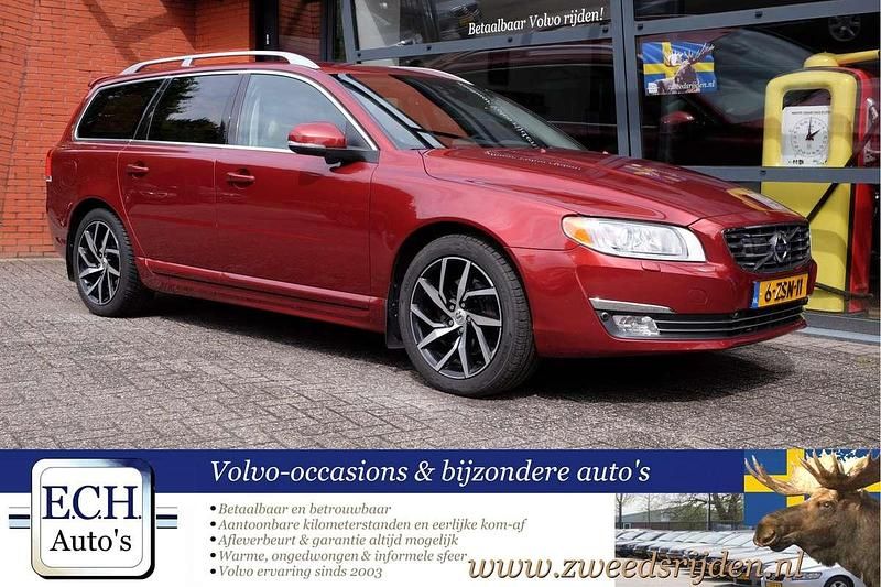 Rood, metallic lak Gebruikt 2014 Volvo V70 Stationwagen | € 21.450 - Afbeelding 1/4