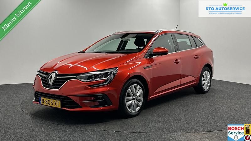 Occasion Renault Mégane GrandTour Business 140 PK (102 kW) 2022 Rood Stationwagen