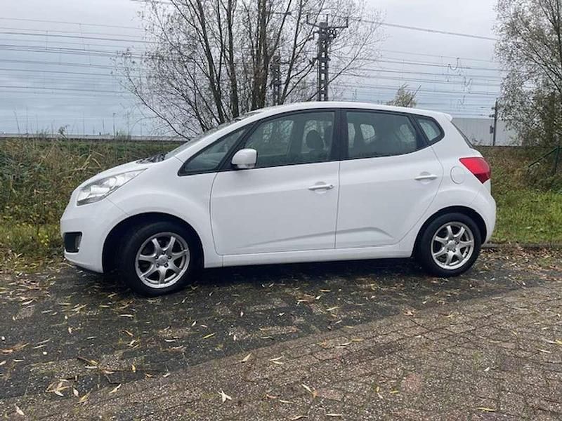 Wit Gebruikt 2011 Kia Venga Hatchback | € 5.950 (Goede deal) - Afbeelding 1/4