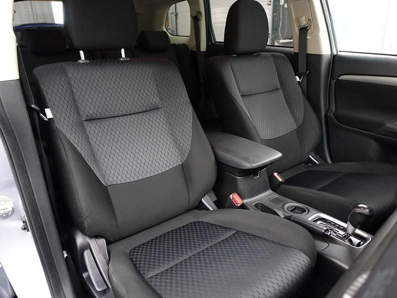 Occasion Mitsubishi Outlander Intense 150 PK (110 kW) 2014 Grijs SUV