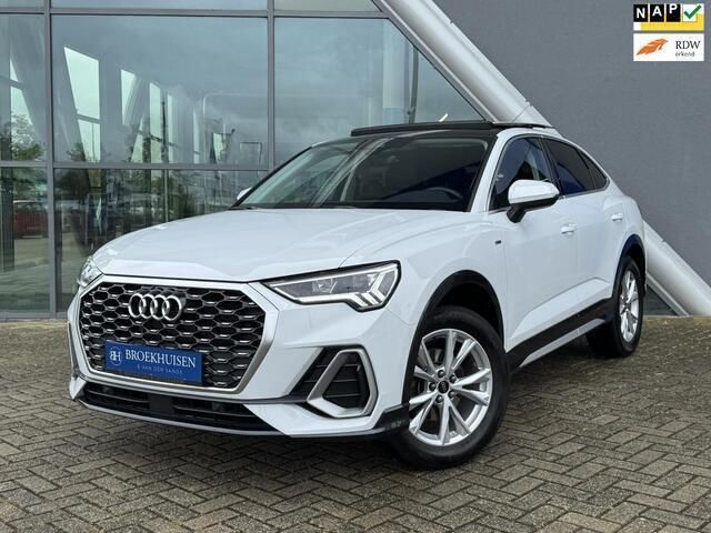 Wit, metallic lak Gebruikt 2024 Audi Q3 Sportback S-Line SUV | € 43.950 (Goede deal) - Afbeelding 1/4