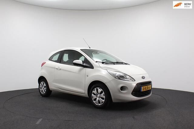 Wit Gebruikt 2013 Ford Ka Champions Edition Hatchback | € 4.250 (Eerlijke prijs) - Afbeelding 1/4
