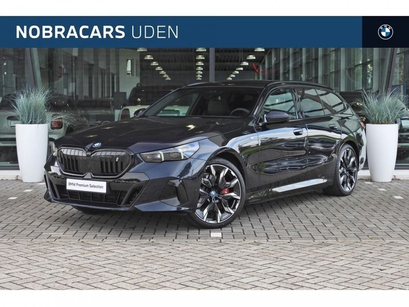 Carbonschwarz Gebruikt 2024 BMW i5 Executive Sedan | € 69.950 - Afbeelding 1/4