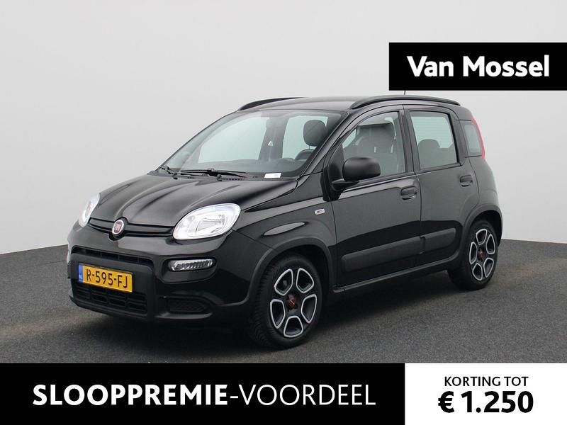 Zwart Gebruikt 2022 Fiat Panda City Life Hatchback | € 9.945 (Goede deal) - Afbeelding 1/3