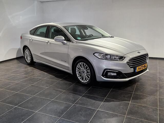 Occasion Ford Mondeo Titanium 188 PK (138 kW) 2020 Grijs Sedan