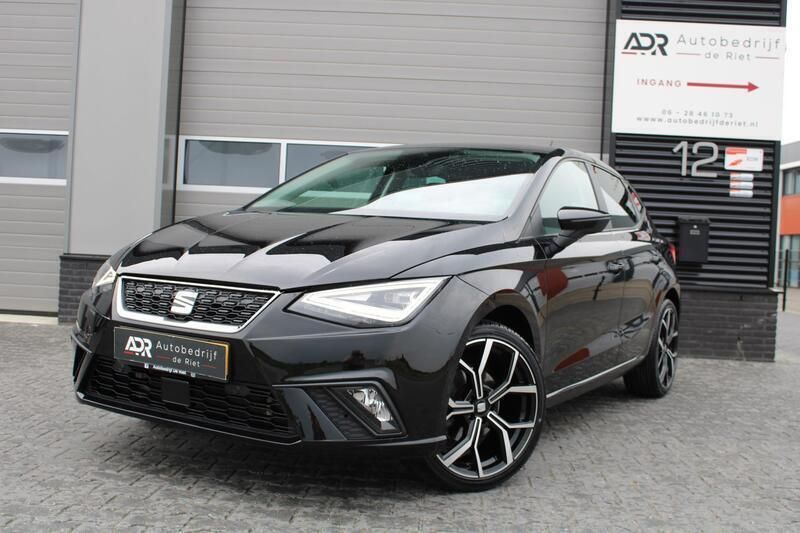 Zwart Gebruikt 2021 Seat Ibiza Hatchback | € 16.495 (Eerlijke prijs) - Afbeelding 1/4