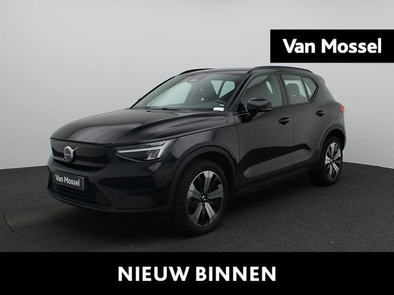 Zwart Gebruikt 2022 Volvo XC40 Core SUV | € 25.400 (Super prijs) - Afbeelding 1/4