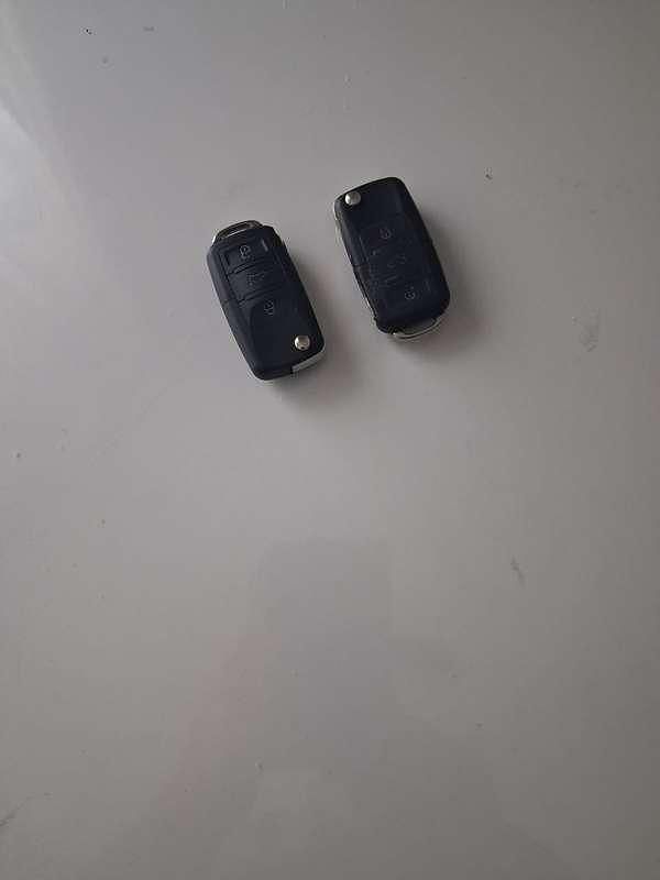 Zilver Gebruikt 2008 VW Golf Plus Sportline MPV | € 3.850 (Goede deal) - Afbeelding 1/4