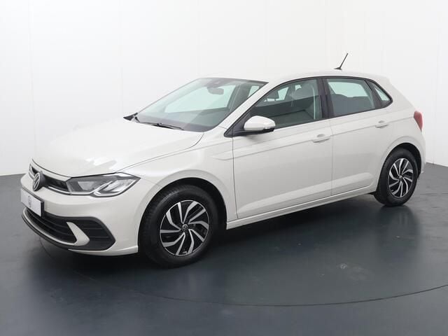 Grijs Gebruikt 2024 VW Polo Life Hatchback | € 21.940 (Eerlijke prijs) - Afbeelding 1/4
