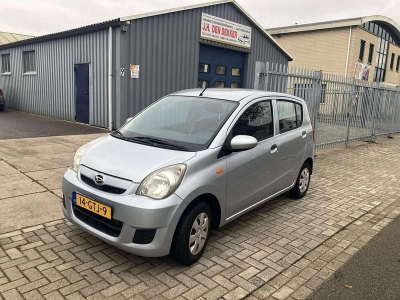 Hatchback Gebruikt 2009 Daihatsu Cuore Hatchback | € 2.650 (Eerlijke prijs) - Afbeelding 1/4