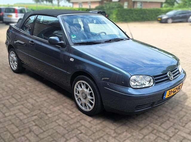 Occasion VW Golf Cabriolet Highline 116 PK (85 kW) 2001 Blauw Cabriolet