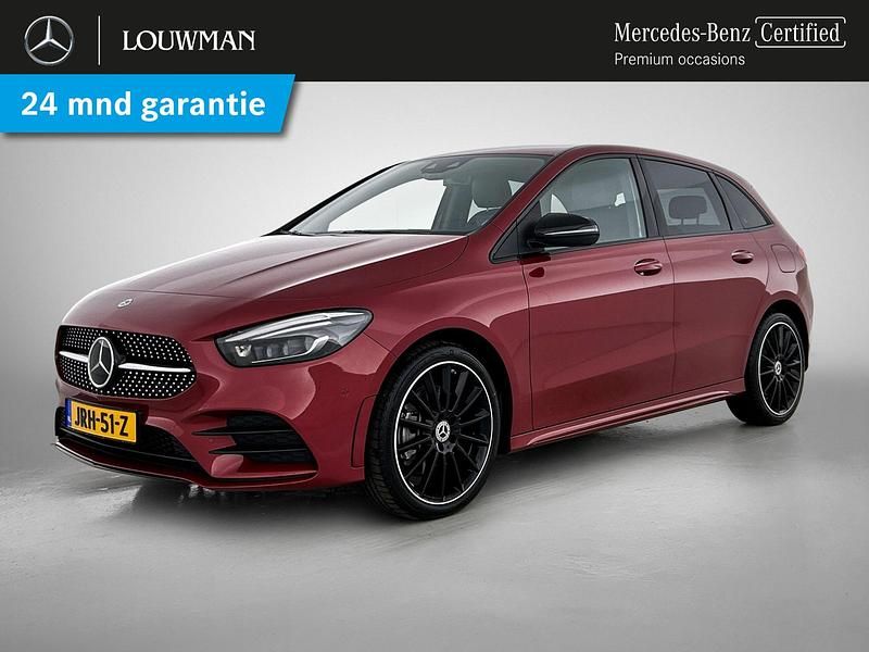 Rood Gebruikt 2022 Mercedes B250 AMG line MPV | € 34.945 (Eerlijke prijs) - Afbeelding 1/4
