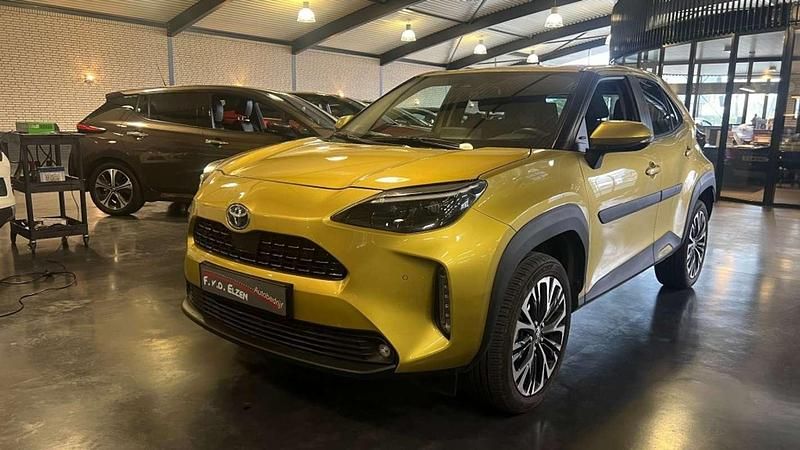 Occasion Toyota Yaris Hybrid 92 PK (67 kW) 2023 Geel SUV