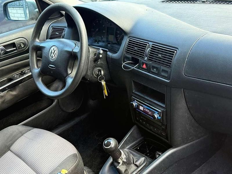 Occasion VW Golf IV Edition 75 PK (55 kW) 2001 Groen Hatchback