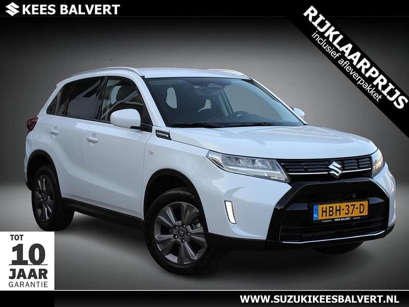 Wit Occasion 2025 Suzuki Vitara SUV | € 28.950 (Eerlijke prijs) - Afbeelding 1/4