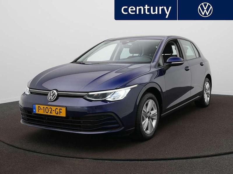 Blauw Occasion 2022 VW Golf VIII Life Hatchback | € 20.900 (Super prijs) - Afbeelding 1/4