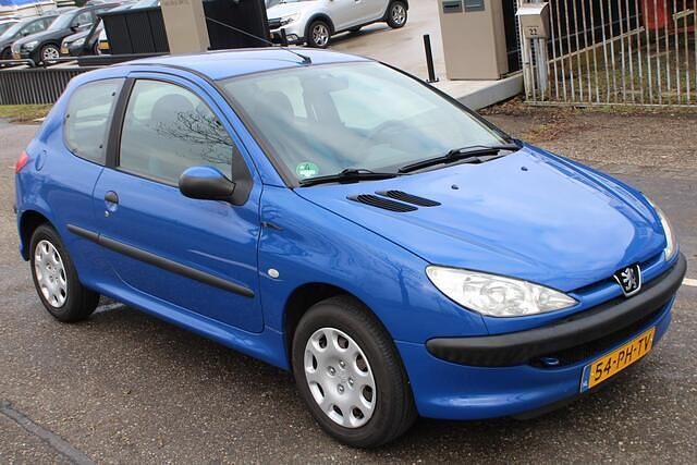 Occasion Peugeot 206 60 PK (44 kW) 2005 Blauw Hatchback