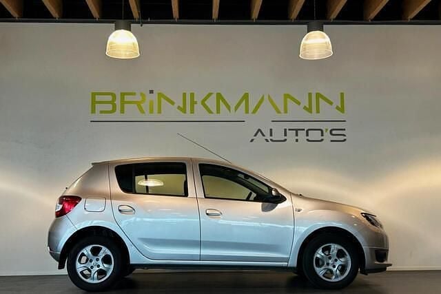 Grijs Gebruikt 2016 Dacia Sandero Anniversary Hatchback | € 5.995 (Super prijs) - Afbeelding 1/4