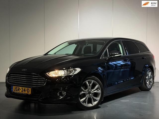 Zwart Occasion 2018 Ford Mondeo Titanium Stationwagen | € 13.950 (Eerlijke prijs) - Afbeelding 1/4