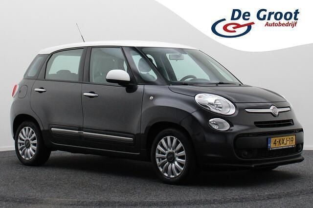 Grijs Gebruikt 2013 Fiat 500L Easy MPV | € 7.950 (Eerlijke prijs) - Afbeelding 1/4